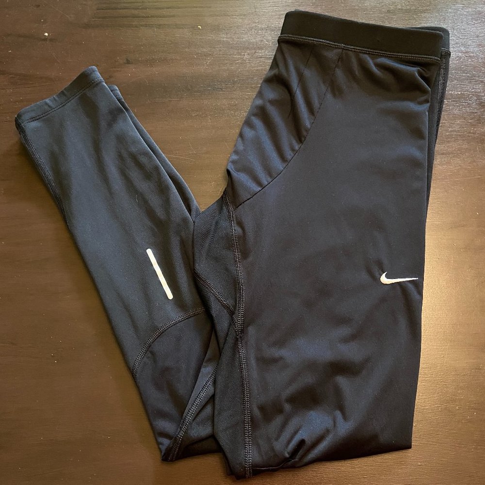 Nike Size Large Mid Rise DriFit Black Runners 2283